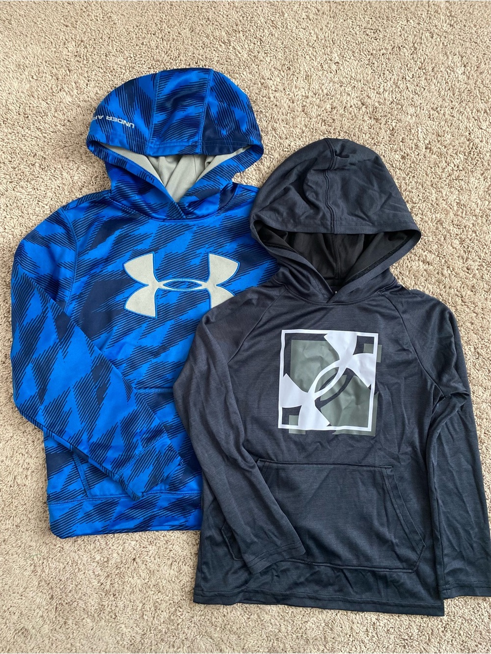 Under Armour Kids Hooded Performance Sweatshirts-Size Small